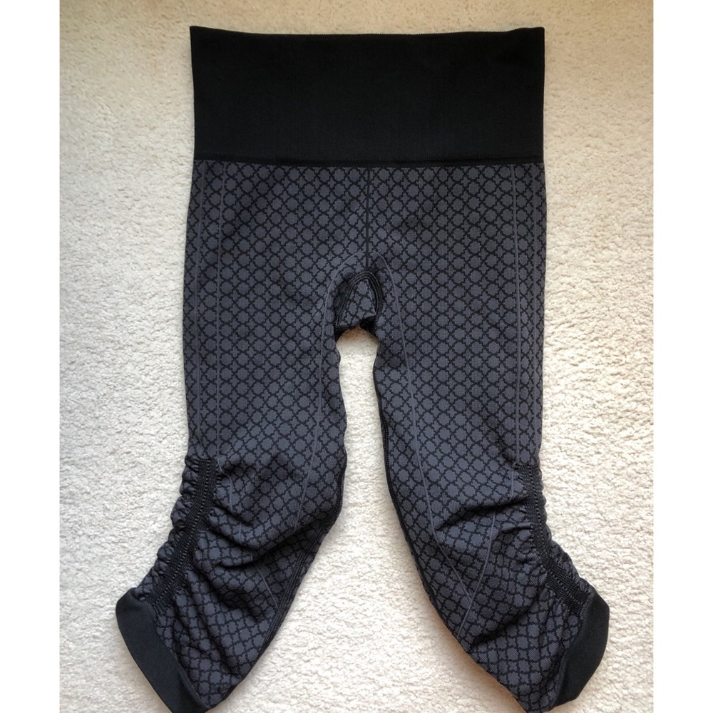 Lululemon In The Flow Crop II